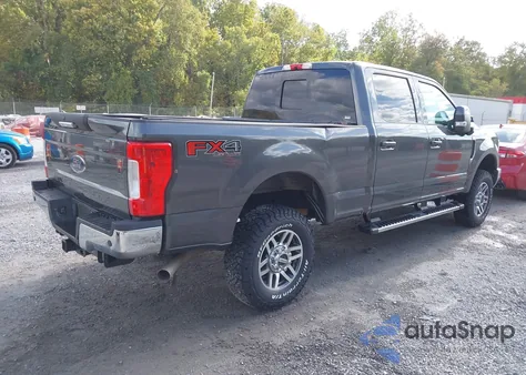 2018 Ford F-250 Lariat z USA, uszkodzony, nr VIN 1FT7W2B61JEC54038
